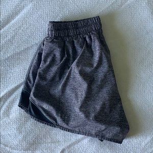 Lululemon Hottie Hot Short II 4”